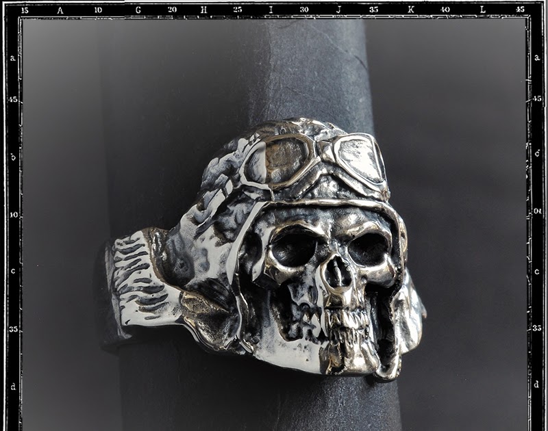 クレイジーピッグ CRAZY PIG DESIGNS THREE QUARTER SKULL & BONE RING